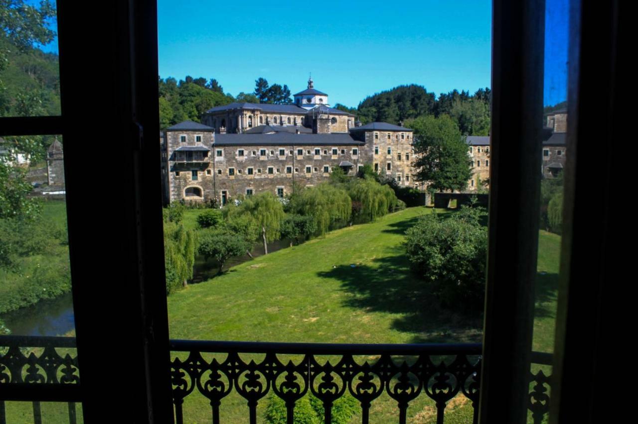 Hotel A Casa da Botica Samos Esterno foto