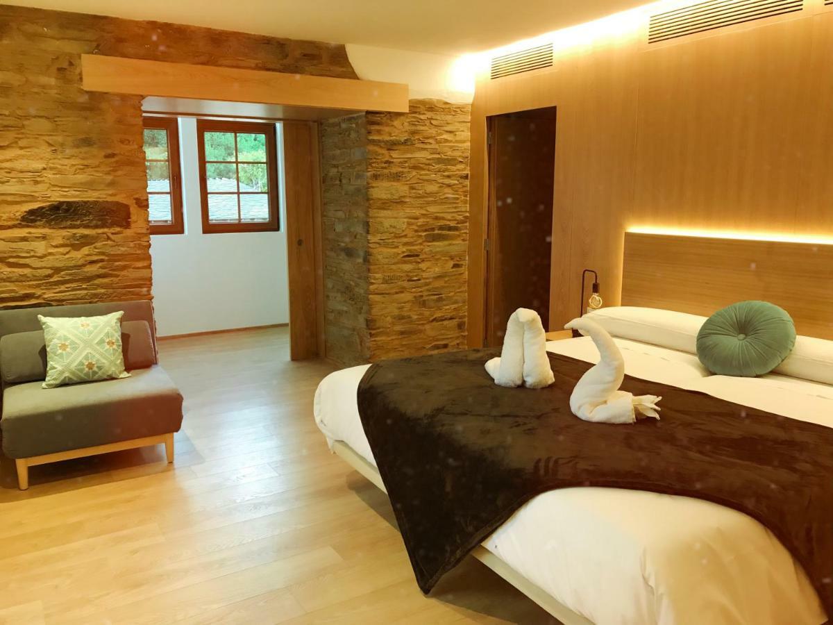 Hotel A Casa da Botica Samos Esterno foto
