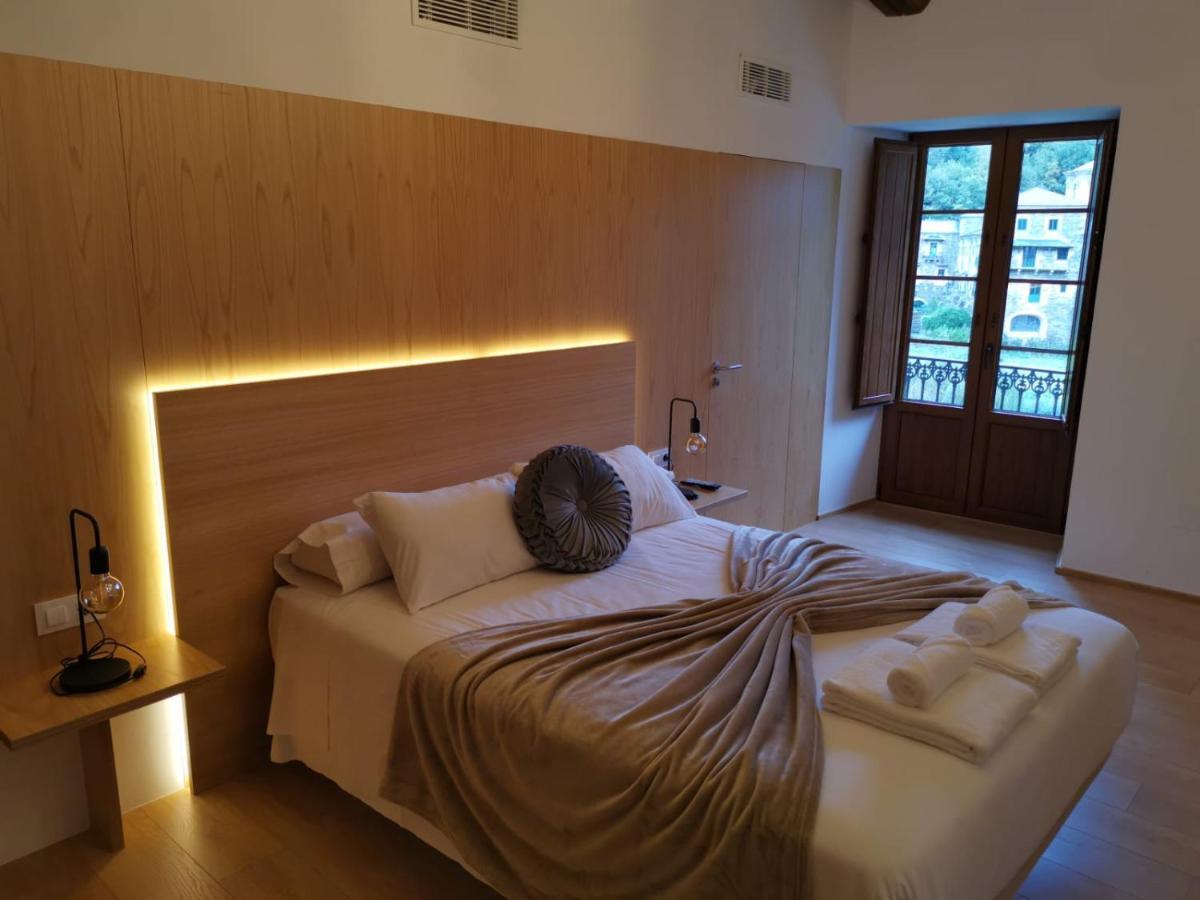Hotel A Casa da Botica Samos Esterno foto