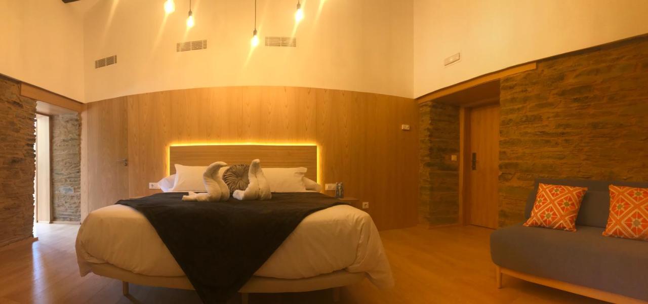 Hotel A Casa da Botica Samos Esterno foto